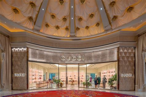 gucci las vegas reviews